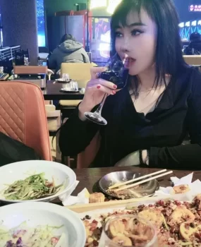 三通魔女大屁股