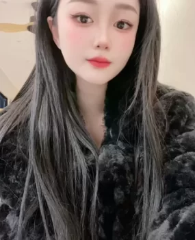 武汉03年汉口江辰天街高颜值小姐姐