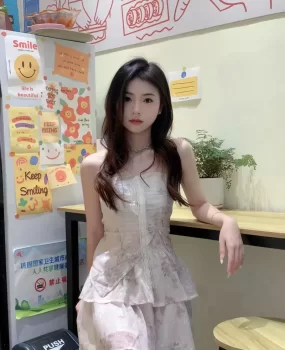 鄂尔多斯新人妹妹出来兼职可以玩玩很紧 (可外出)