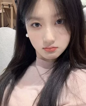 粉嫩大奶jk妹妹可电竞陪玩陪睡