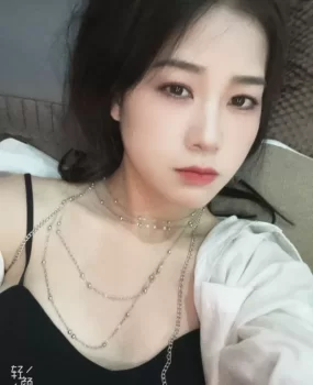 无锡粉嫩小妹,水多逼紧