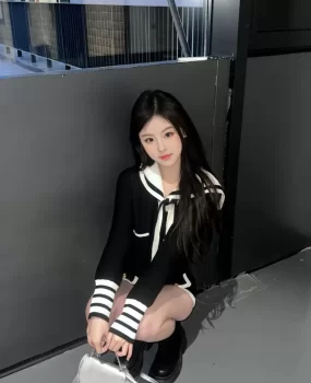 风骚巨乳辣妹