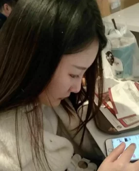 不错的妹纸洪山广场涵曦