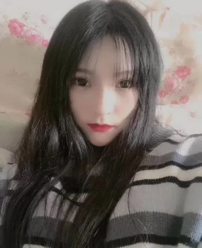 深圳00后水嫩学生妹